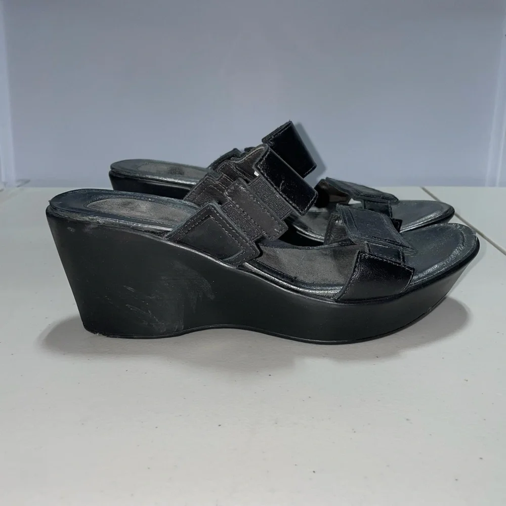 NAOT Footwear Women's Treasure Wedge Sandal Size 39